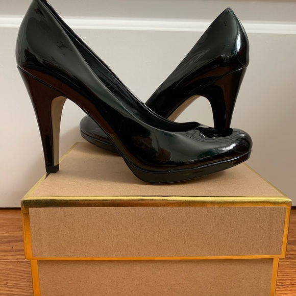Franco Sarto Stilettos - Picture 3 of 5